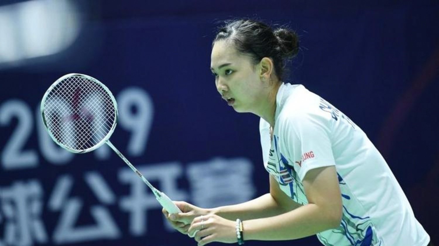 包含法国羽毛球队逆转马来西亚羽毛球队，辛杜爆发神勇的词条